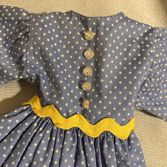 Vintage Red Metal Doll Trunk With Handmade Doll Clothes - Picture 2 of 16